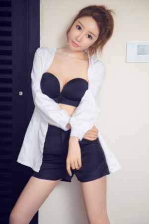 没有黄段子的无聊世界》_2022在线观看