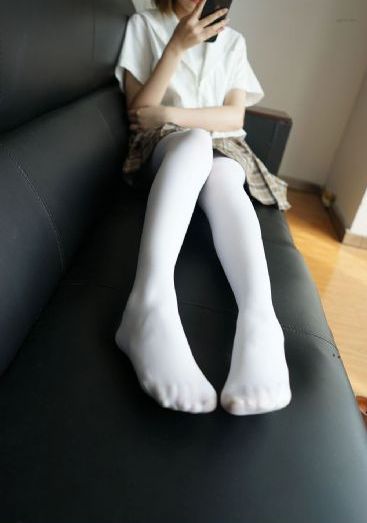 危险关系:教授和女大学生_在线手机观看