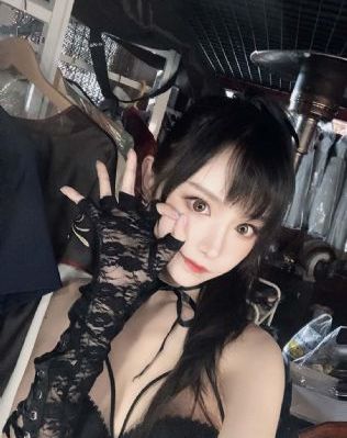 美国艳星jiuliann_在线观看